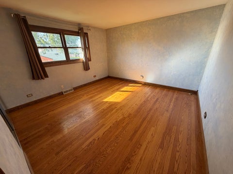 Tiny photo for 7925 W 101st Street, Palos Hills, IL 60465 (MLS # 12789951)