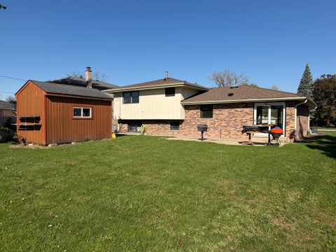 Tiny photo for 7925 W 101st Street, Palos Hills, IL 60465 (MLS # 12789951)