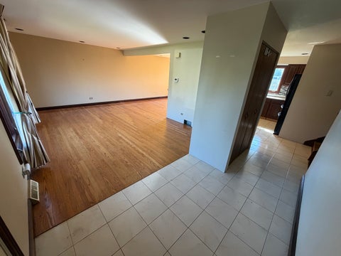 Tiny photo for 7925 W 101st Street, Palos Hills, IL 60465 (MLS # 12789951)