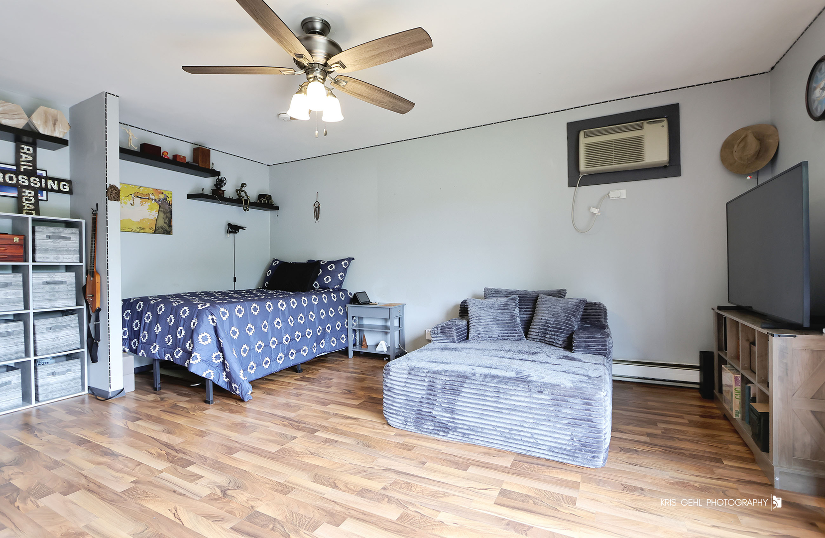 22 Jamaica Colony 8