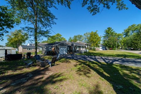 Tiny photo for 1019 Maple Street, Lake In The Hills, IL 60156 (MLS # 12457341)