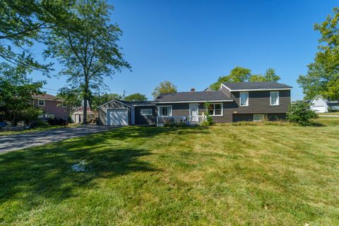Photo of 1019 Maple Street, Lake In The Hills, IL 60156 (MLS # 12457341) Photo of 1019 Maple Street, Lake In The Hills, IL 60156 (MLS # 12457341)