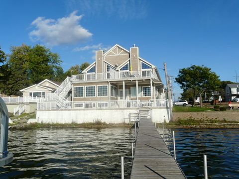 36 W Grand Avenue Fox Lake IL 60020