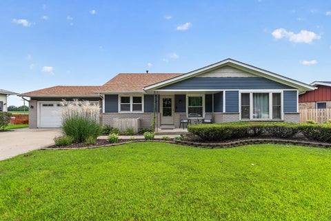 Photo of 818 Bonnie Lane, Peotone, IL 60468 (MLS # 12666391)