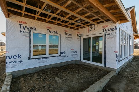 Tiny photo for 163 Skaloud Court #163, East Moline, IL 61244 (MLS # 12584715)