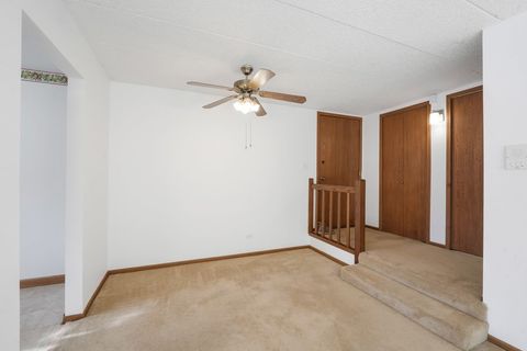 Tiny photo for 2220 Wharf Drive #1901, Woodridge, IL 60517 (MLS # 12586878)