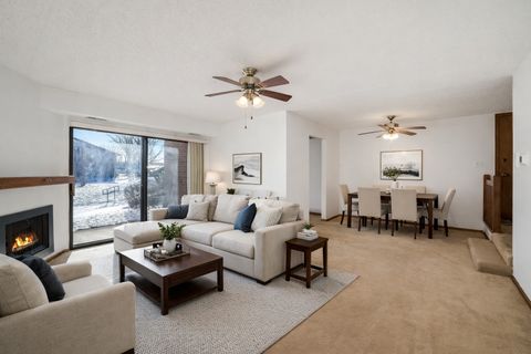 Tiny photo for 2220 Wharf Drive #1901, Woodridge, IL 60517 (MLS # 12586878)