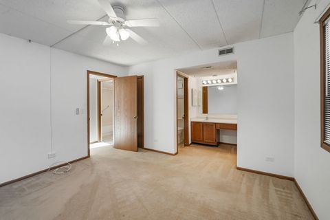 Tiny photo for 2220 Wharf Drive #1901, Woodridge, IL 60517 (MLS # 12586878)