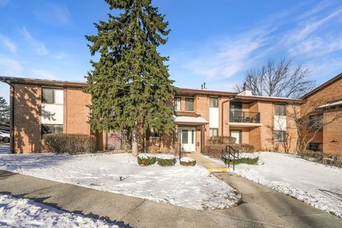 Photo of 2220 Wharf Drive #1901, Woodridge, IL 60517 (MLS # 12586878)
