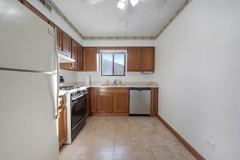 Tiny photo for 2220 Wharf Drive #1901, Woodridge, IL 60517 (MLS # 12586878)