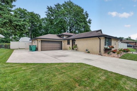 Tiny photo for 1043 Walter Street, Lemont, IL 60439 (MLS # 12777288)