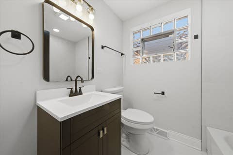 Tiny photo for 11149 S Green Bay Avenue, Chicago, IL 60617 (MLS # 12701533)
