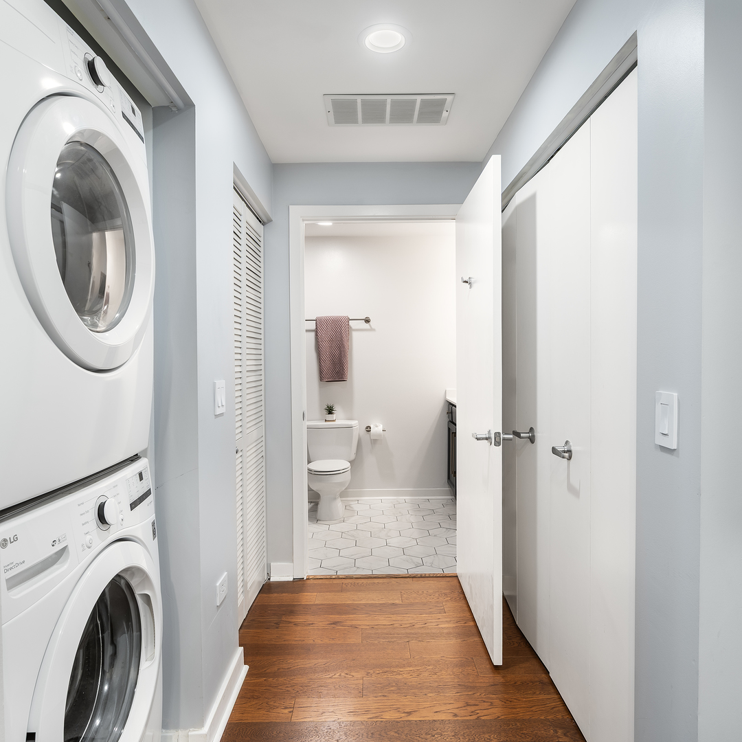 909 W Washington Boulevard 701