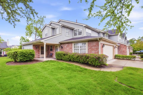 Photo of 1441 GREENS Court #B, Glendale Heights, IL 60139 (MLS # 12638500)