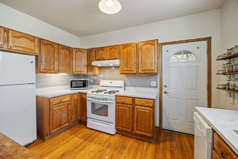 Tiny photo for 3548 W Belle Plaine Avenue #2, Chicago, IL 60618 (MLS # 12704106)