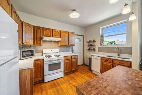 Tiny photo for 3548 W Belle Plaine Avenue #2, Chicago, IL 60618 (MLS # 12704106)