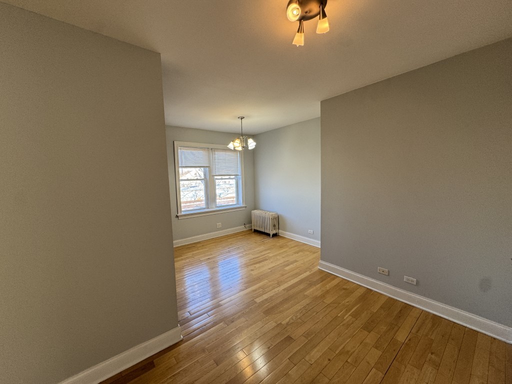 4564 W GEORGE Street 3