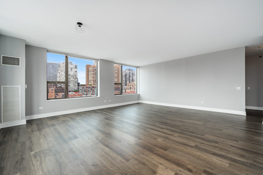 501 N Clinton Street 606