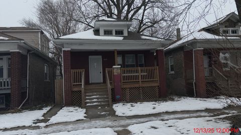 Tiny photo for 7425 S Perry Avenue, Chicago, IL 60621 (MLS # 12535944)