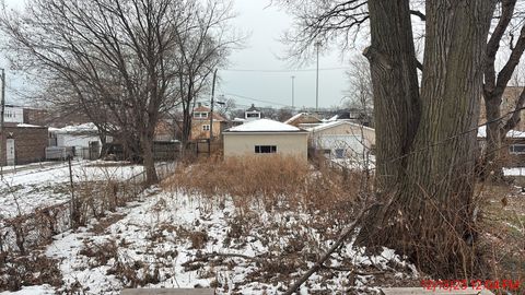 Tiny photo for 7425 S Perry Avenue, Chicago, IL 60621 (MLS # 12535944)