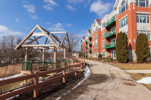 Tiny photo for 640 Mchenry Road #301, Wheeling, IL 60090 (MLS # 12525883)