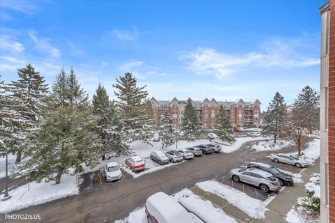 Tiny photo for 640 Mchenry Road #301, Wheeling, IL 60090 (MLS # 12525883)