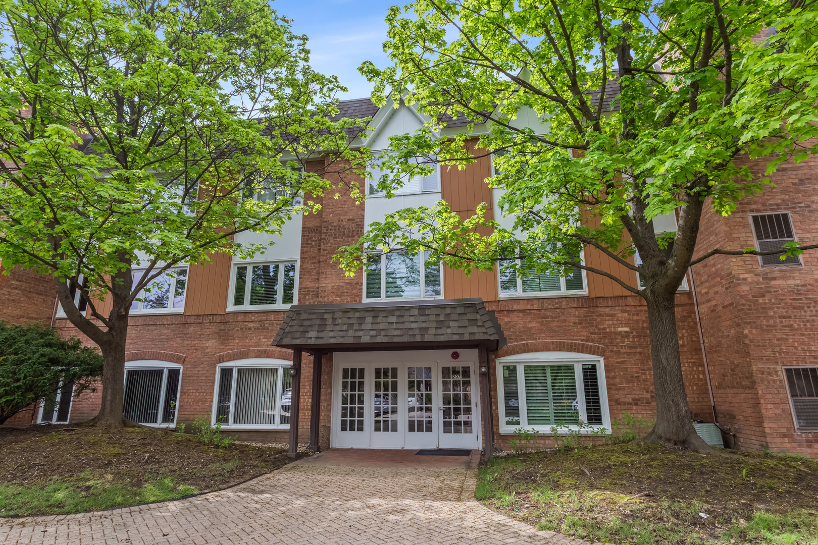 205 Rivershire Lane 313