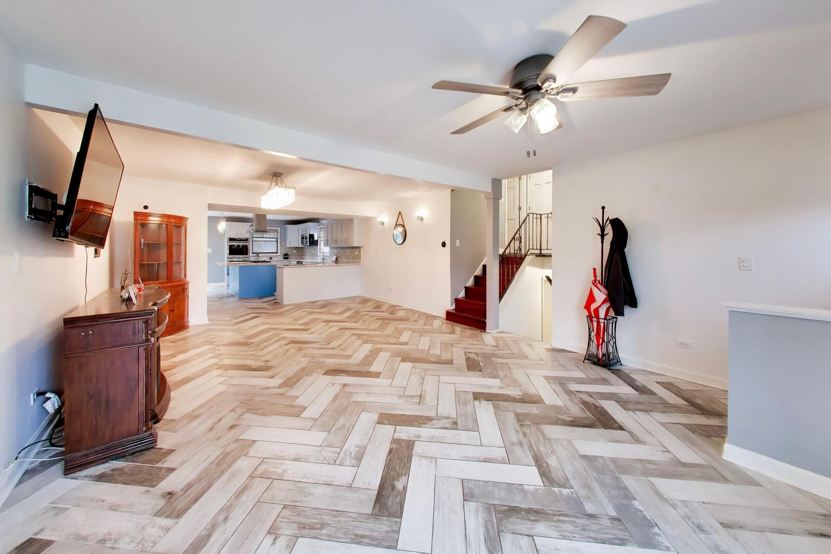 63 Lockman Circle