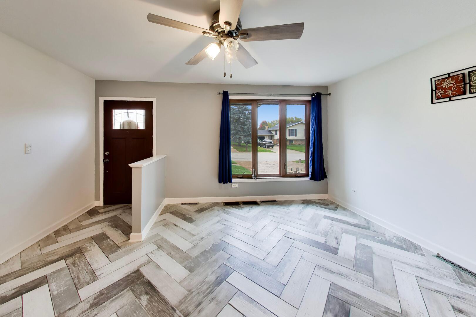 63 Lockman Circle