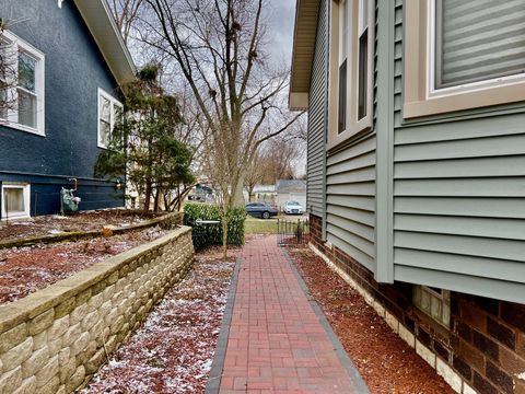 Tiny photo for 314 E Elm Street, Lombard, IL 60148 (MLS # 12536854)