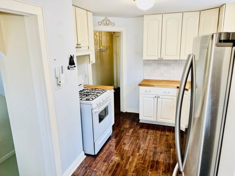 Tiny photo for 314 E Elm Street, Lombard, IL 60148 (MLS # 12536854)