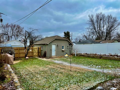 Tiny photo for 314 E Elm Street, Lombard, IL 60148 (MLS # 12536854)