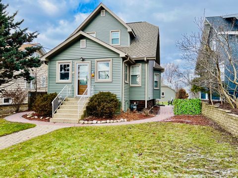 Tiny photo for 314 E Elm Street, Lombard, IL 60148 (MLS # 12536854)