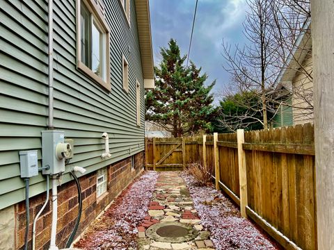 Tiny photo for 314 E Elm Street, Lombard, IL 60148 (MLS # 12536854)