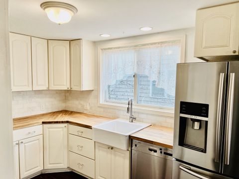 Tiny photo for 314 E Elm Street, Lombard, IL 60148 (MLS # 12536854)