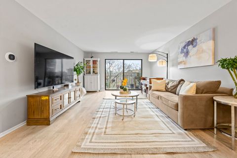 Tiny photo for 2150 Valencia Drive #314A, Northbrook, IL 60062 (MLS # 12613748)