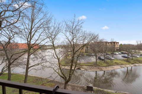 Tiny photo for 2150 Valencia Drive #314A, Northbrook, IL 60062 (MLS # 12613748)