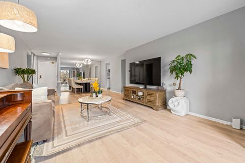 Tiny photo for 2150 Valencia Drive #314A, Northbrook, IL 60062 (MLS # 12613748)