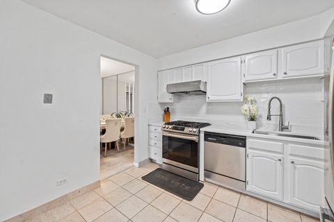 Tiny photo for 2150 Valencia Drive #314A, Northbrook, IL 60062 (MLS # 12613748)