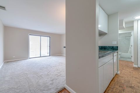 Tiny photo for 8 Oak Creek Drive #2802, Buffalo Grove, IL 60089 (MLS # 12596729)