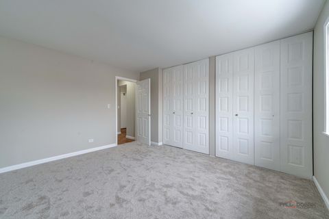 Tiny photo for 8 Oak Creek Drive #2802, Buffalo Grove, IL 60089 (MLS # 12596729)