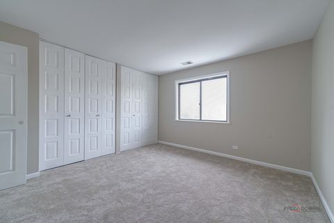 Tiny photo for 8 Oak Creek Drive #2802, Buffalo Grove, IL 60089 (MLS # 12596729)
