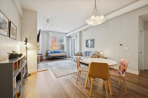 Tiny photo for 4118 N Lincoln Avenue #202, Chicago, IL 60618 (MLS # 12547248)