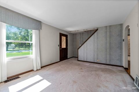 Tiny photo for 28W544 Rogers Avenue, Warrenville, IL 60555 (MLS # 12469696)