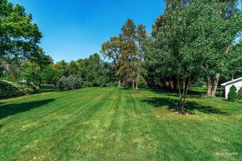 Tiny photo for 28W544 Rogers Avenue, Warrenville, IL 60555 (MLS # 12469696)