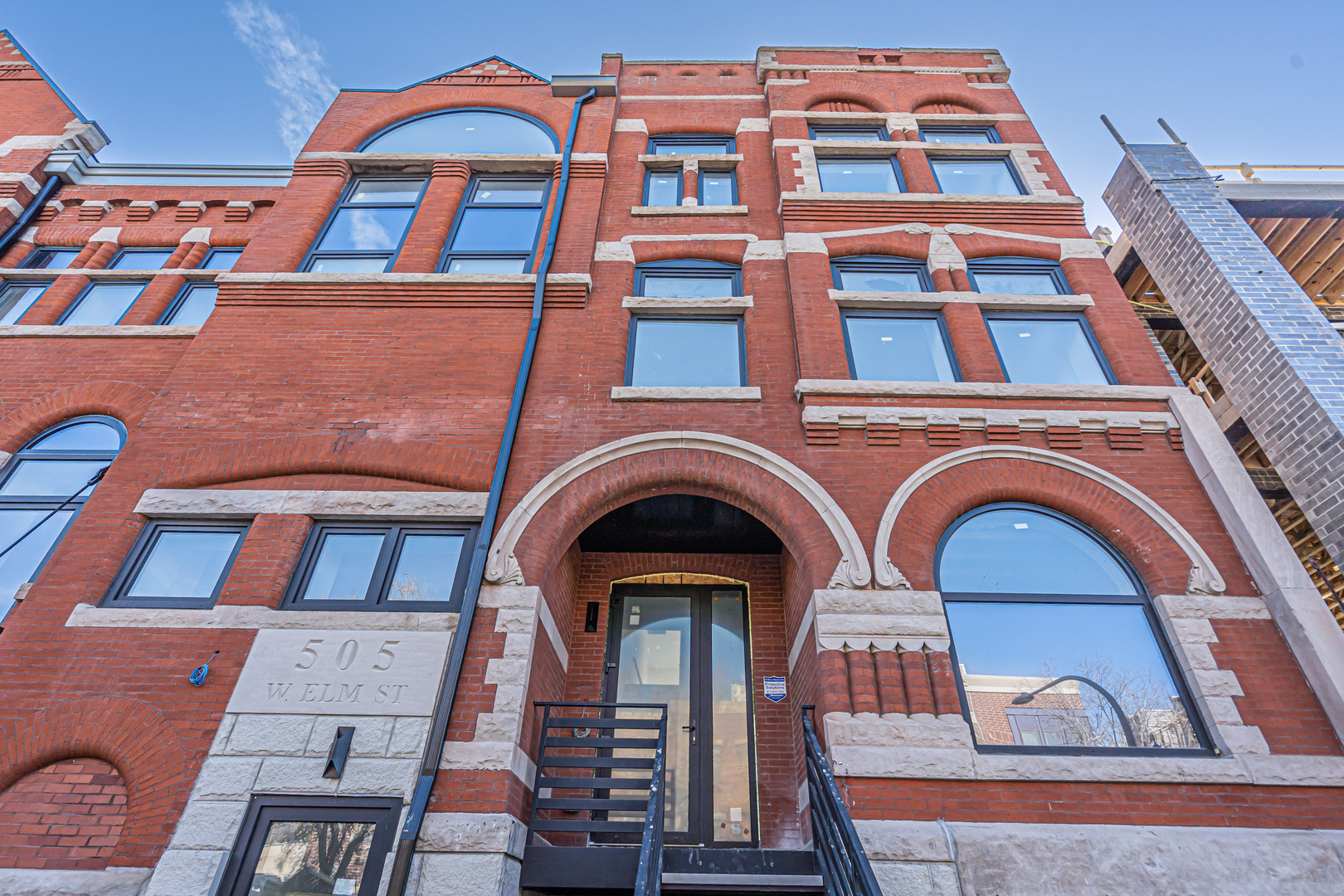 505 W Elm Street 1