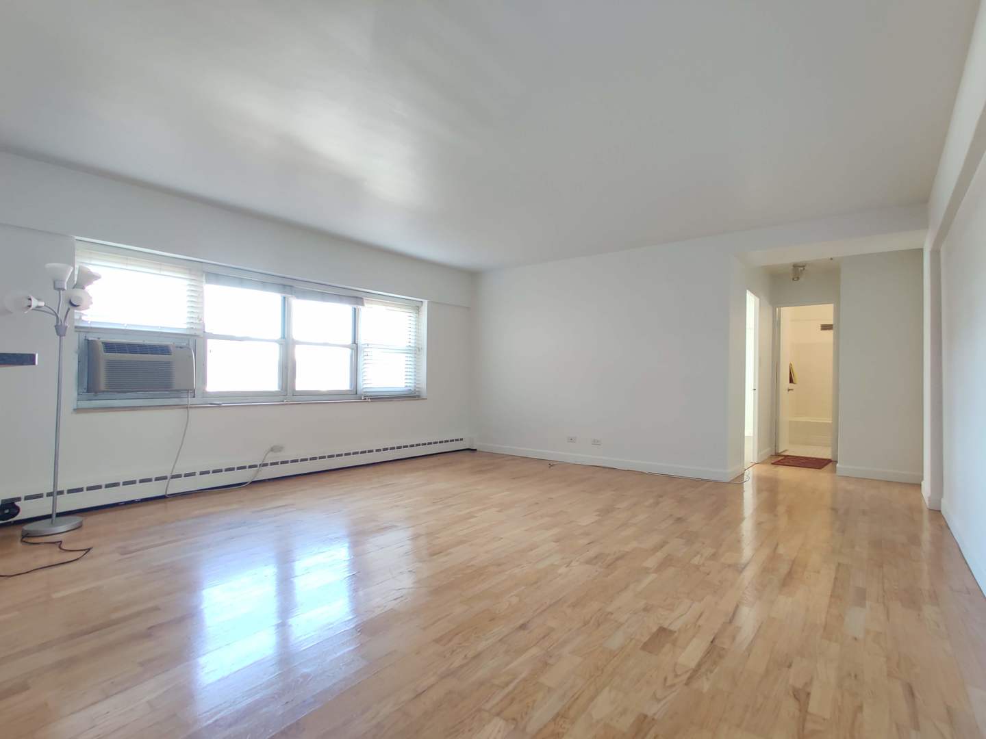 4950 N Marine Drive 808