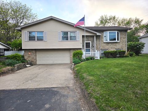 305 Arrowhead Drive Shorewood IL 60404