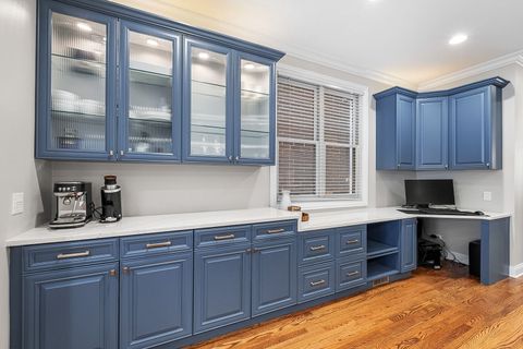 Tiny photo for 2733 N Southport Avenue #1, Chicago, IL 60614 (MLS # 12644490)