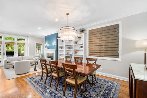 Tiny photo for 2733 N Southport Avenue #1, Chicago, IL 60614 (MLS # 12644490)